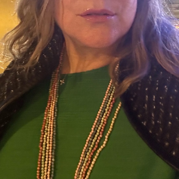 Meet your Posher, Jennifer - Picture 1 of 1